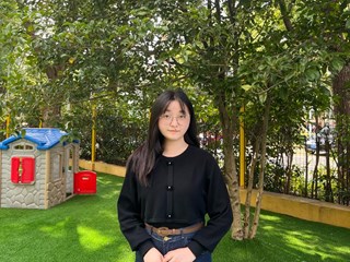 赵雯豫　教师