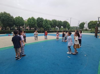 户外游戏——贴烧饼