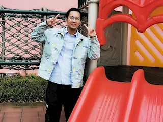 陆凯嘉　教师